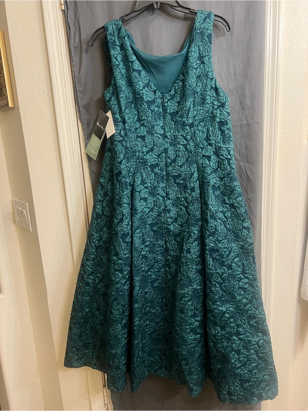 NWT Brianna Milay Teal Floral Appliqué fit & flare dress with Shoulder Flower 14 - Picture 5 of 8